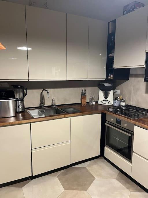 Umbertina Apartment Бари Экстерьер фото